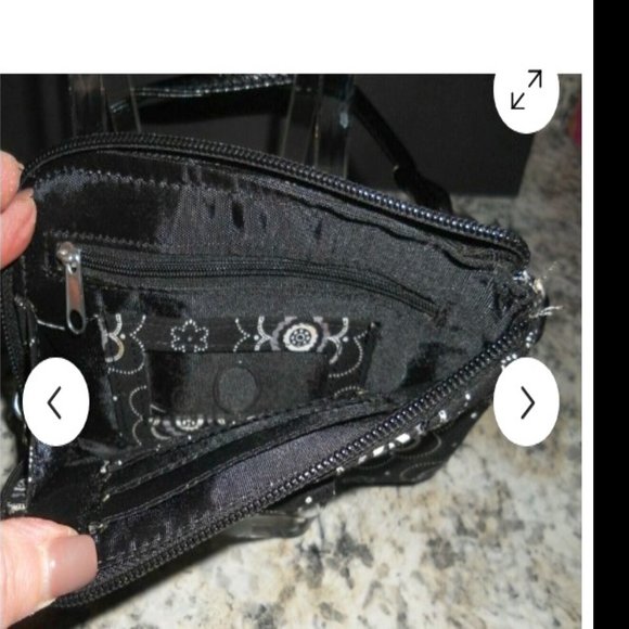 Thirty-one Black White Floral Wallet Wristlet Removable Strap - Picture 3 of 7